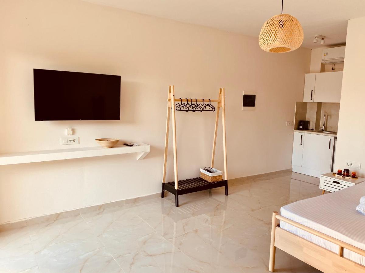 Nikludin Suites & Studios Лаганас Экстерьер фото
